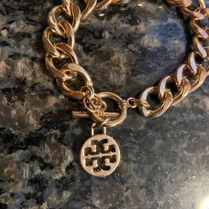 Necklace and bracelet